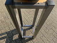 Zuil “industrieel” (8x) - afbeelding 3 van  7