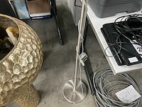 Zuil, plantenbak en lamp (3x) - afbeelding 8 van  8