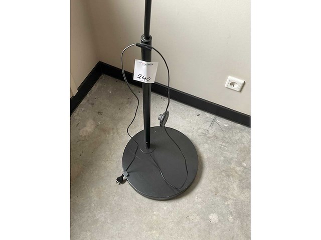 Zuiver arc lamp - afbeelding 5 van  5