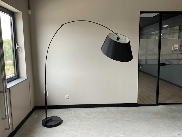 Zuiver arc lamp - afbeelding 1 van  2