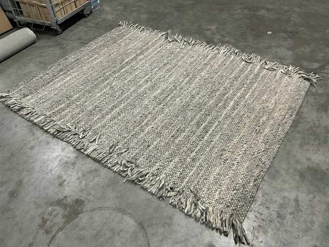 Zuiver carpet frills 170x240cm grey/blue - afbeelding 2 van  3