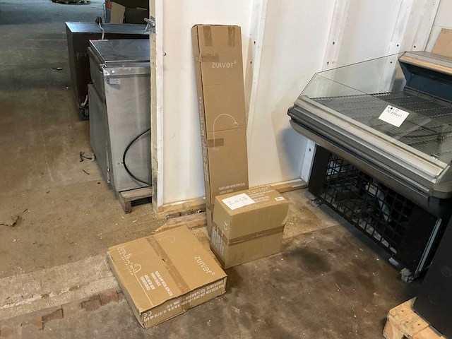 Zuiver metal bow vloerlamp - afbeelding 6 van  7