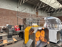Zumex - speed pro self-service pod - professionele automatische sinaasappelpers - afbeelding 4 van  10