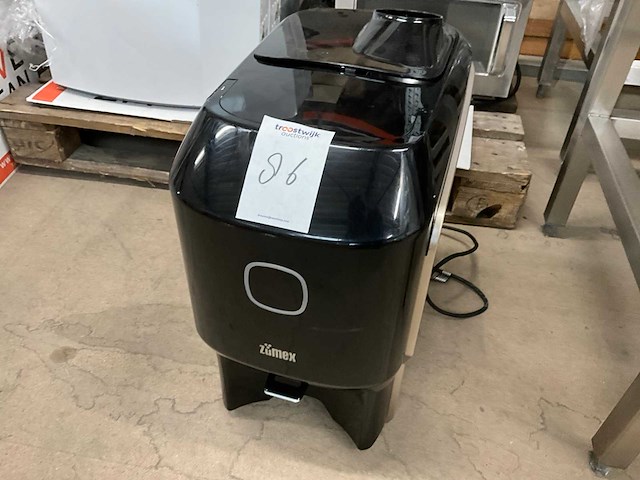 Zumex en panasonic sinaasappel pers en magnetron - afbeelding 9 van  15