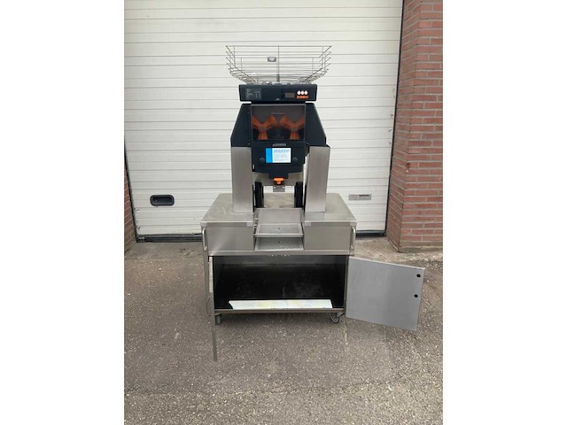 Zummo z40a sinaasappelpersmachine - 2025 - afbeelding 11 van  11