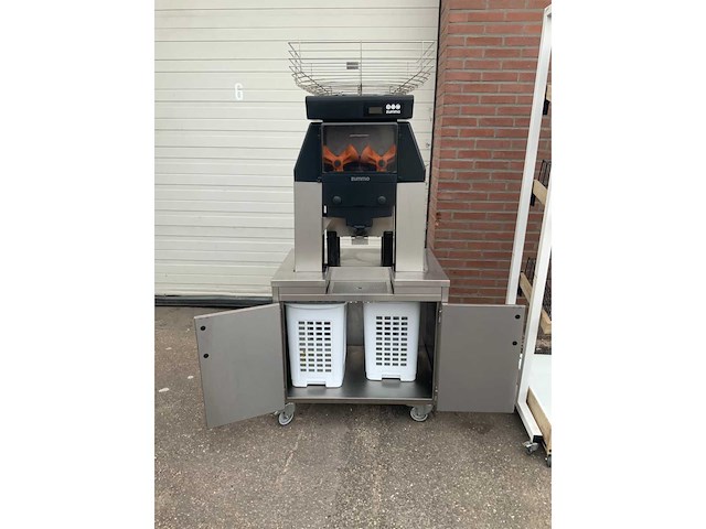 Zummo z40a sinaasappelpersmachine - flessenrek - 2025 - afbeelding 2 van  14