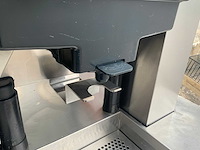 Zummo z40a sinaasappelpersmachine - flessenrek - 2025 - afbeelding 11 van  14