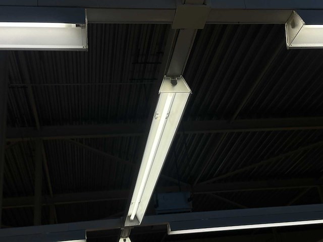 Zumtobel - winkelverlichting frame - afbeelding 6 van  6