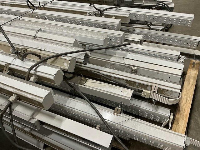 Zumtobel 22128083 magazijn verlichting 500 meter - afbeelding 7 van  15