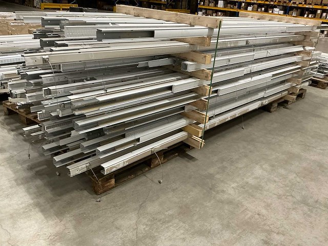 Zumtobel 22128083 magazijn verlichting 500 meter - afbeelding 10 van  15