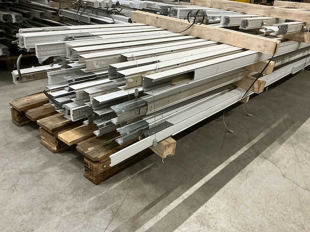 Zumtobel 22128083 magazijn verlichting 500 meter - afbeelding 2 van  5