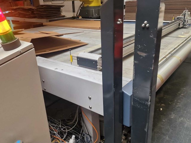 Zund 2008 2xl3000cv cnc-snijmachine - afbeelding 13 van  49