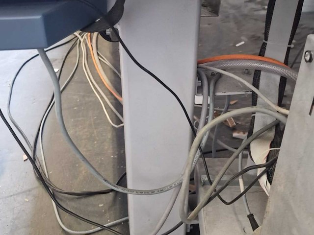 Zund 2008 2xl3000cv cnc-snijmachine - afbeelding 37 van  49