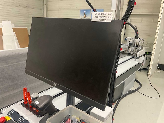 Zünd g3 xl-3200 cnc snijmachine - afbeelding 14 van  31