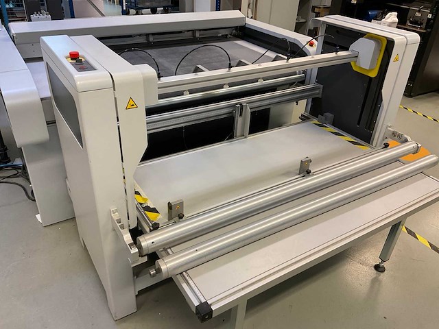 Zünd s3 m-800 vlakbed snijmachine - afbeelding 7 van  20