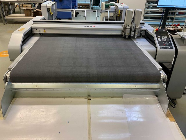 Zünd s3 m-800 vlakbed snijmachine - afbeelding 8 van  20