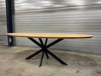 Zurich ovale eiken eetkamertafel