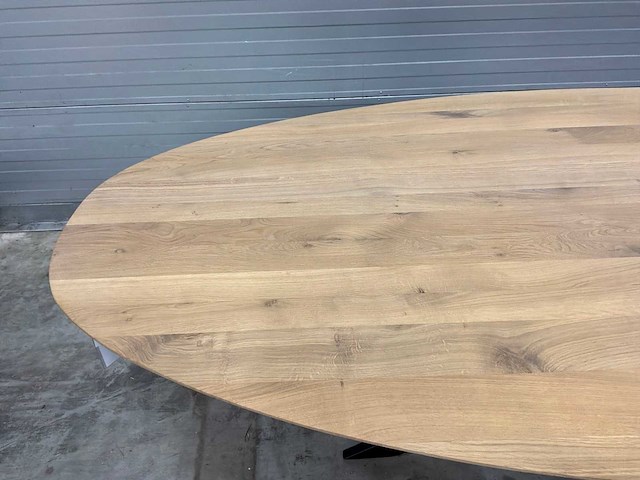 Zurich ovale eiken eetkamertafel - afbeelding 9 van  9