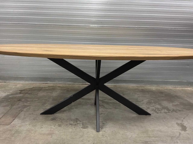 Zurich ovale eiken eetkamertafel - afbeelding 6 van  9