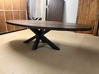 Zurley ovale eetkamertafel 280cm