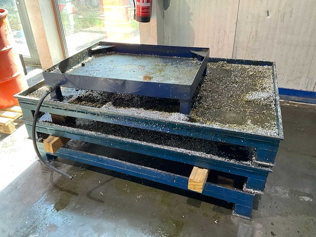 Zuurkast & lekbakken - afbeelding 5 van  7