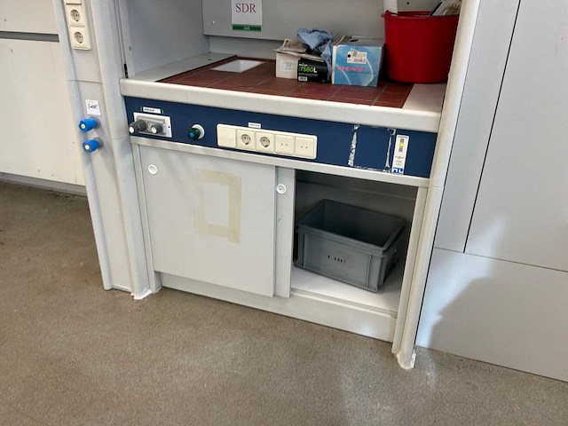 Zuurkast - afbeelding 2 van  3