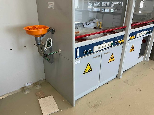 Zuurkast - afbeelding 2 van  9