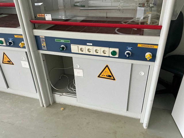 Zuurkast - afbeelding 1 van  7