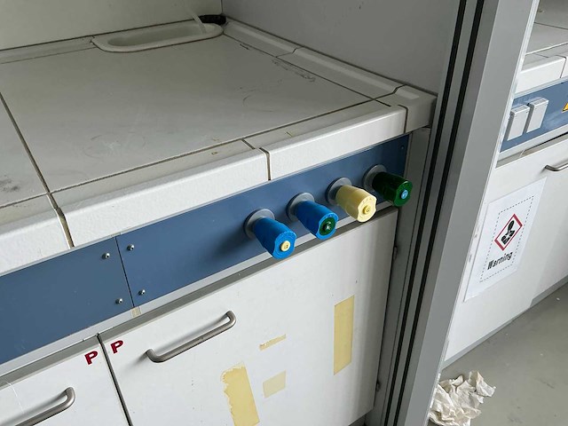Zuurkast - afbeelding 7 van  8