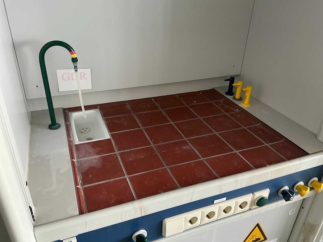 Zuurkast - afbeelding 5 van  6