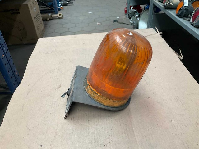 Zwaailamp - afbeelding 1 van  3