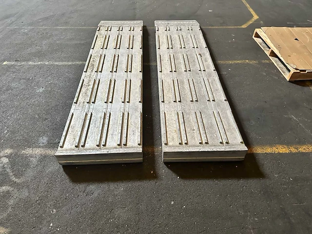 Zwaar materieel oprijplaat capaciteit 20t (2x) - afbeelding 6 van  13