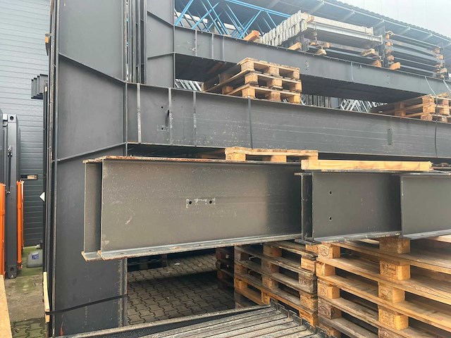 Zwaarlast dubbelzijdige draagarmstelling 4x24 - afbeelding 10 van  15