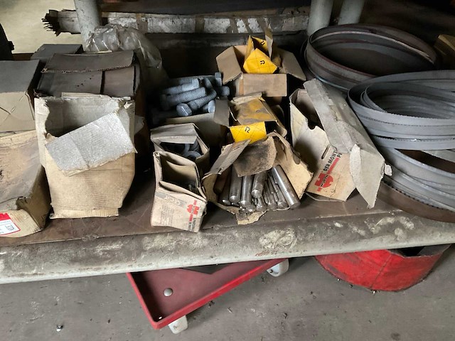 Zwaarlast legbordstelling met inhoud (2x) - afbeelding 7 van  8