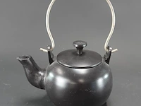 Zware aardewerk theepot