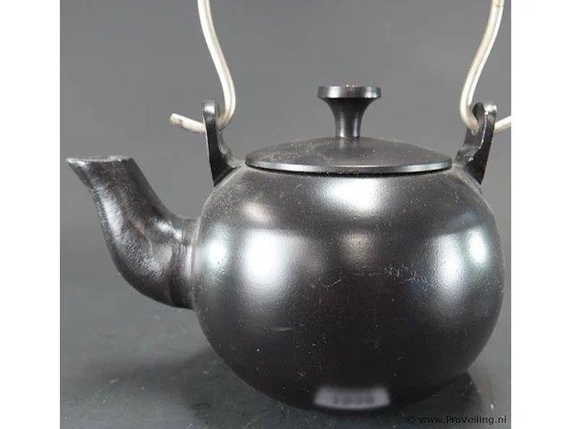 Zware aardewerk theepot - afbeelding 2 van  5