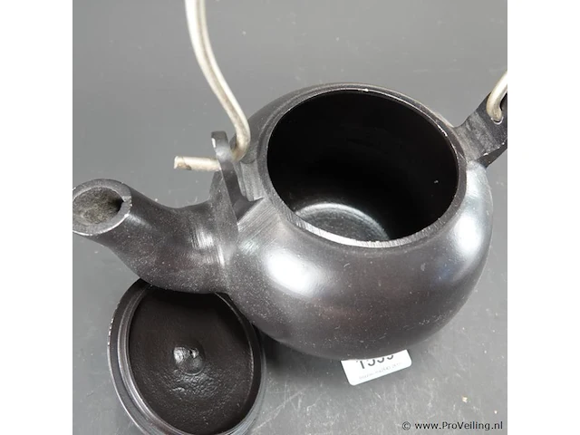 Zware aardewerk theepot - afbeelding 4 van  5