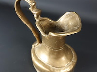 Zware antieke brons/messing schenkkan - afbeelding 3 van  5
