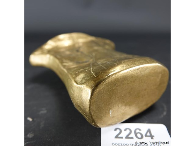 Zware antieke pot met gedreven decor - afbeelding 5 van  5