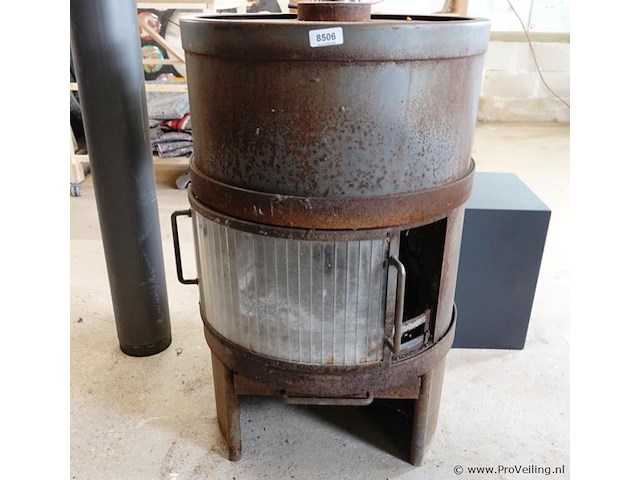 Zware ijzeren vintage harrie leenders houtkachel uit de hl serie - afbeelding 3 van  6
