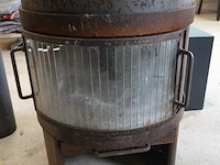 Zware ijzeren vintage harrie leenders houtkachel uit de hl serie - afbeelding 5 van  6