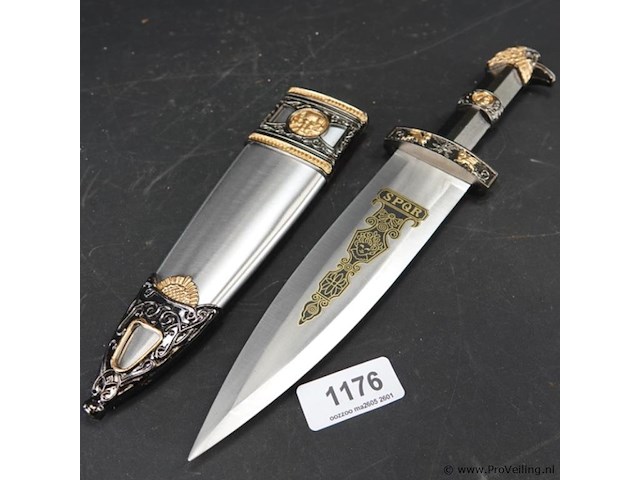 Zware metalen dolk met schede - afbeelding 1 van  5