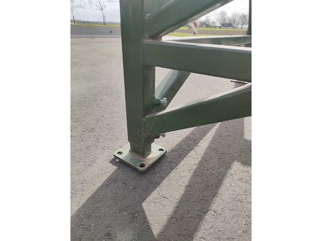 Zware metalen frame - afbeelding 4 van  4
