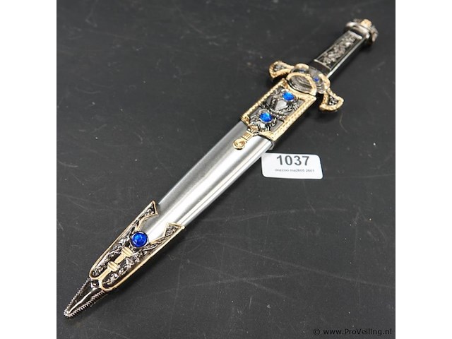 Zware metalen sierdolk in dito schede - afbeelding 5 van  5