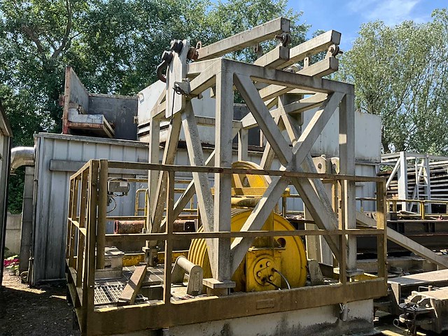Zware platform gas & olie landboortoren t-61 - afbeelding 19 van  77