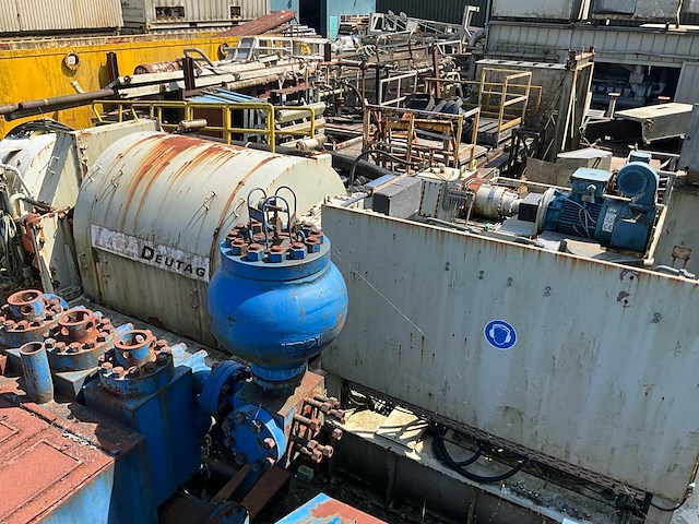Zware platform gas & olie landboortoren t-61 - afbeelding 23 van  77