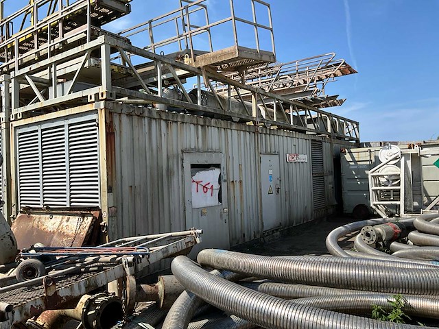 Zware platform gas & olie landboortoren t-61 - afbeelding 77 van  77