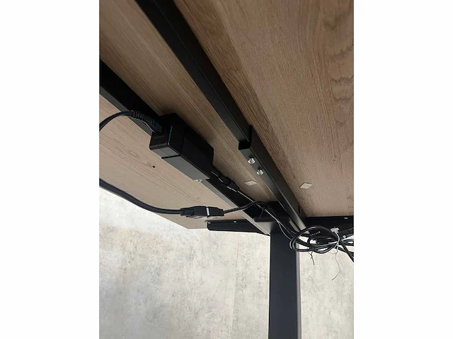 Zwart elektrisch zit-sta bureau 160x80 - afbeelding 2 van  10