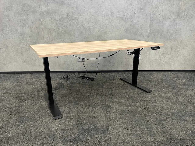 Zwart elektrisch zit-sta bureau 160x80 - afbeelding 1 van  10