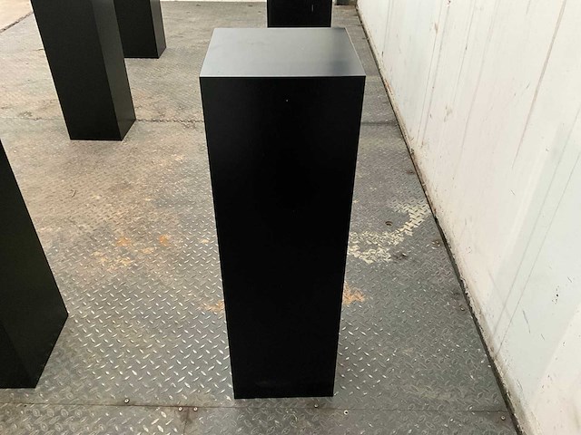 Zwart gelakte sokkel/zuil/pilaar (7x) - afbeelding 4 van  36
